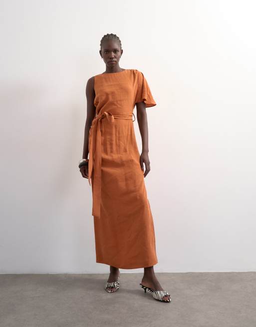 Topshop – Cupro-Maxikleid in gebranntem Braun mit asymmetrischen Ärmeln und Bindegürtel, 3 von 4