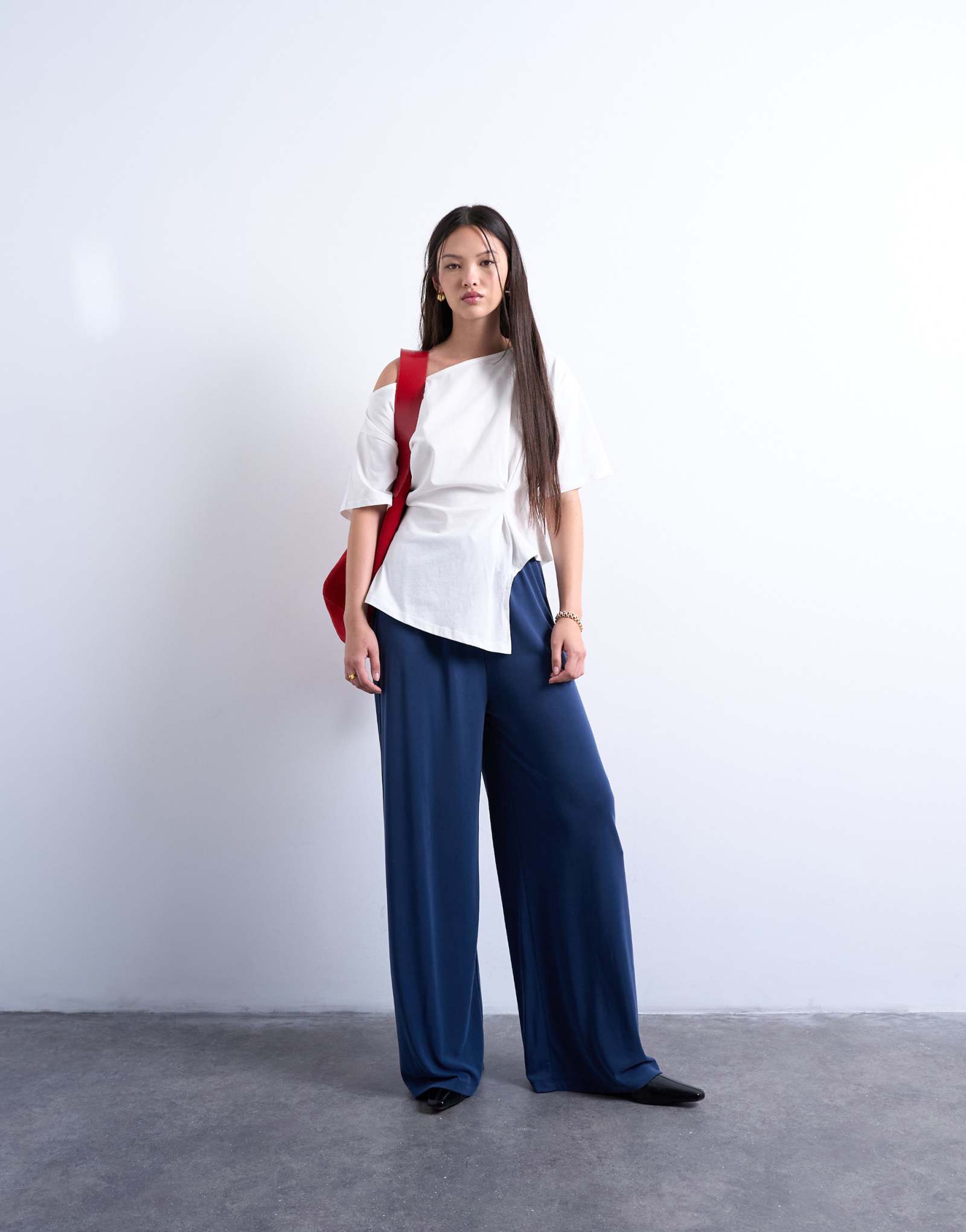 Широкие брюки Topshop cupro pull on темно-синего цвета