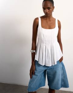 Curve hem linen top in ivory