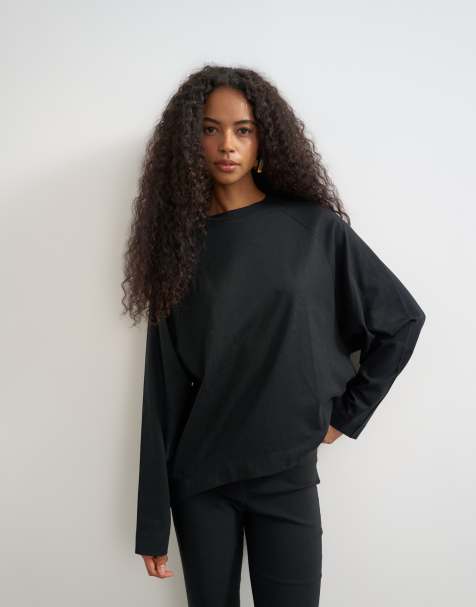 Topshop curve hem raglan sleeve skater t-shirt in black - view 1