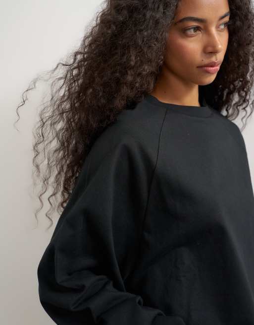 Topshop curve hem raglan sleeve skater t-shirt in black, 4 of 4