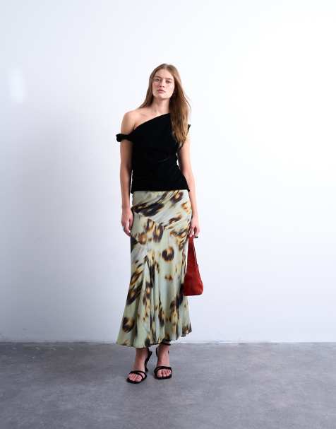 Topshop cut about midi skirt in green blur floral - view 1
