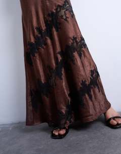 Model wearing Cutwork lace insert long sleeve maxi dress in chocolate