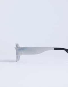 Model wearing Cyprus metal frame sunglasses in silver