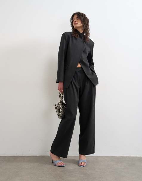 Topshop – Czarna marynarka z wysokim kołnierzem - view 1