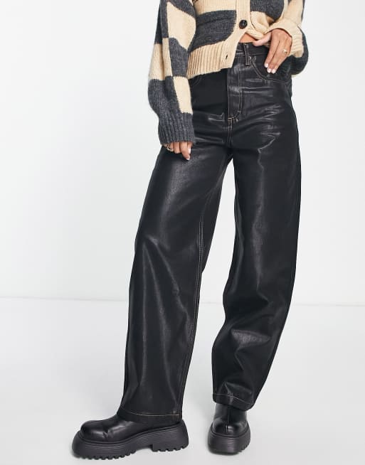 Topshop – Czarne powlekane jeansy o luźnym kroju 