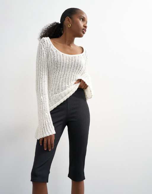 Topshop – Czarne prążkowane spodnie capri, 2 z 5