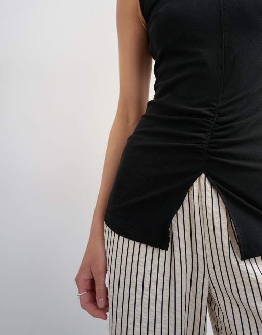 Topshop – Czarny marszczony top bez rękawów, 4 z 4