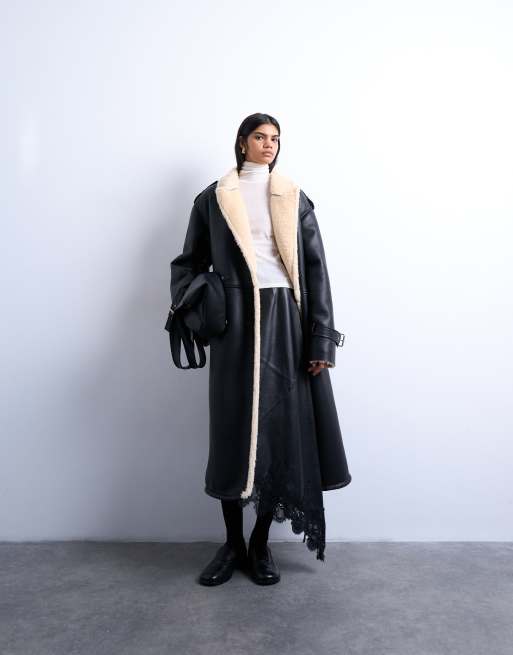 Topshop – Czarny płaszcz typu aviator z kremowym kożuszkiem o wydłużonym fasonie oversize