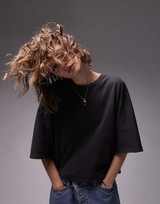 Topshop – Czarny T-shirt z krótkim rękawem, o pudełkowym kroju