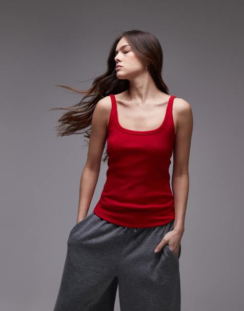 Topshop – Czerwony prążkowany top na wąskich ramiączkach z dekoltem w kształcie litery U - view 1
