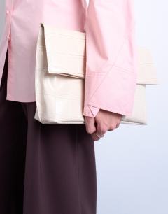 Model wearing Darted cuff oversized shirt in pink