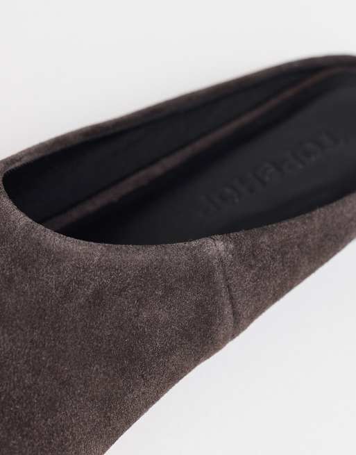 Topshop – Dawn – Flache, spitze Schuhe aus echtem Wildleder in Schokobraun, 3 von 4