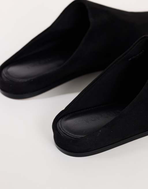 Topshop Debbie faux suede square toe flat shoe mule in black, 2 of 5