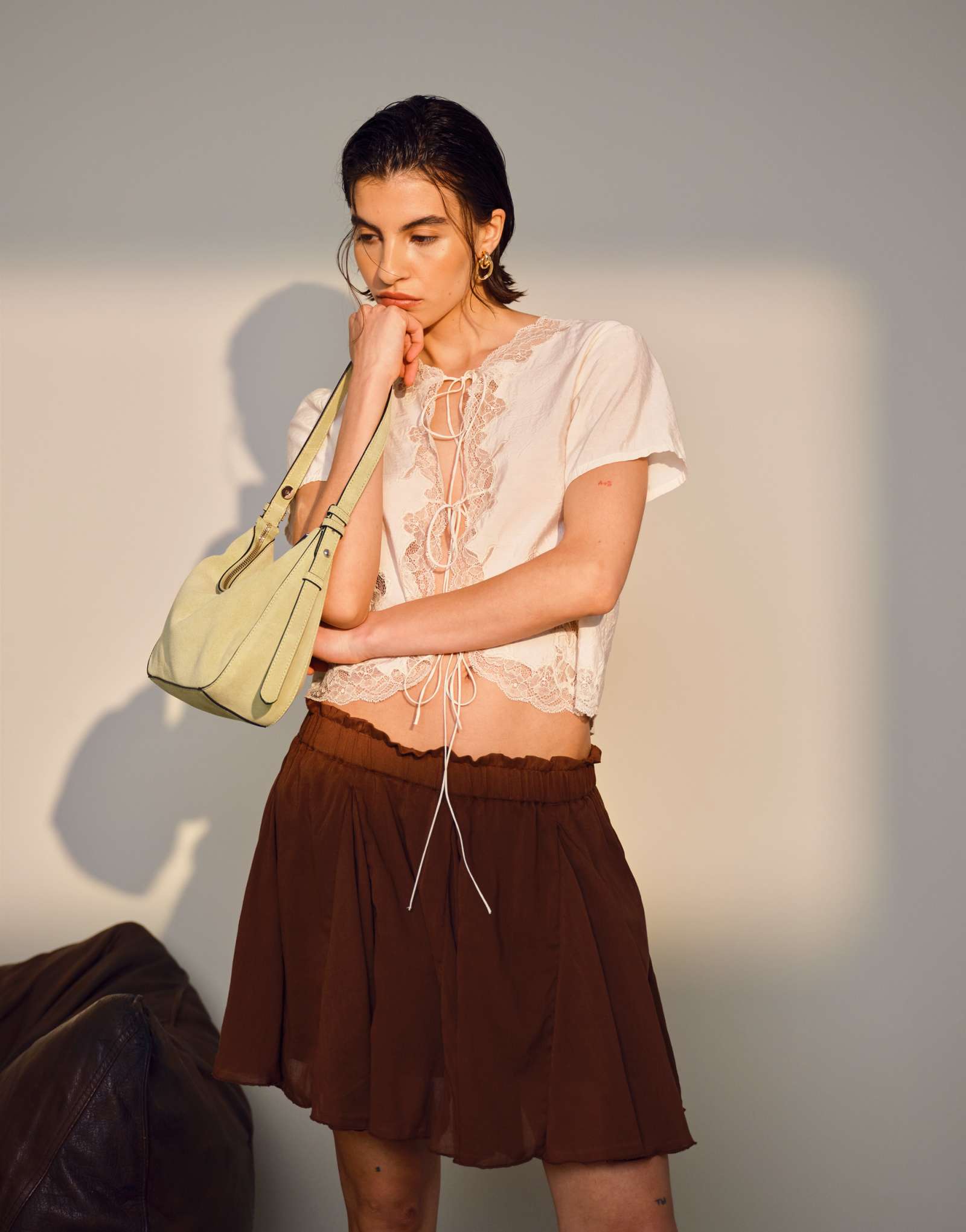 Topshop нежный завязывающийся спереди рукав-шапочка с кружевным верхом цвета слоновой кости