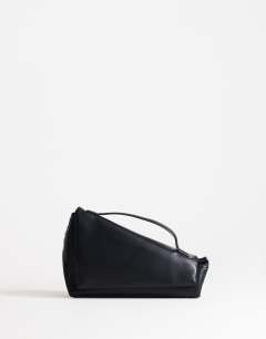 Delta medium pyramid top handle grab bag in black