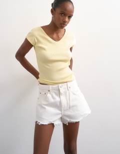Denim A-line short with rip in white