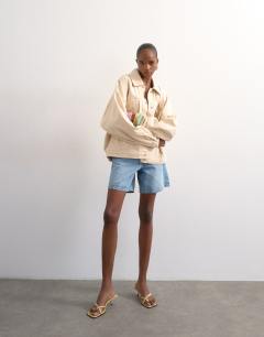 Model wearing Denim balloon jacket in natural