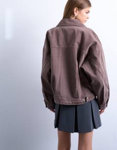 Model wearing Denim balloon jacket in otter