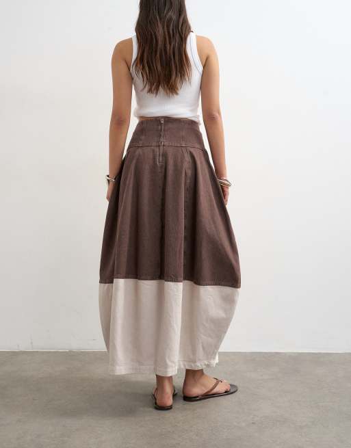 Topshop denim barrel seamed maxi skirt in brown and ecru, 4 of 5
