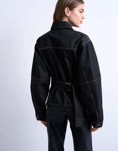 Model wearing Denim cinch detail shacket in black ecru