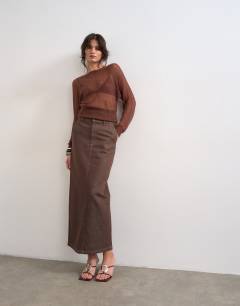 Model wearing Denim column maxi skirt in chocolate