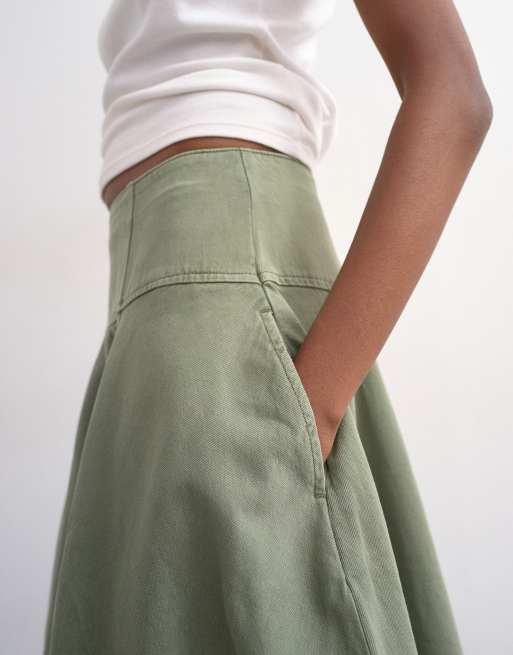 Topshop – Denim-Maxirock in Khaki im Barrel-Style mit Ziernähten, 4 von 5