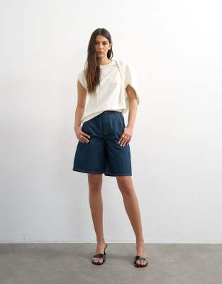 Topshop Women's Rinse Denim Pleated Longline Short In Indigo -Blue