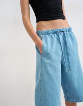 Topshop denim pull on barrel short in bleach
