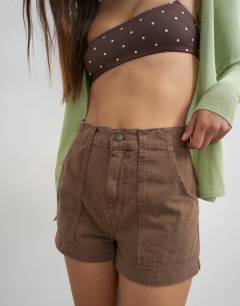 Model wearing Denim scout short in chocolate