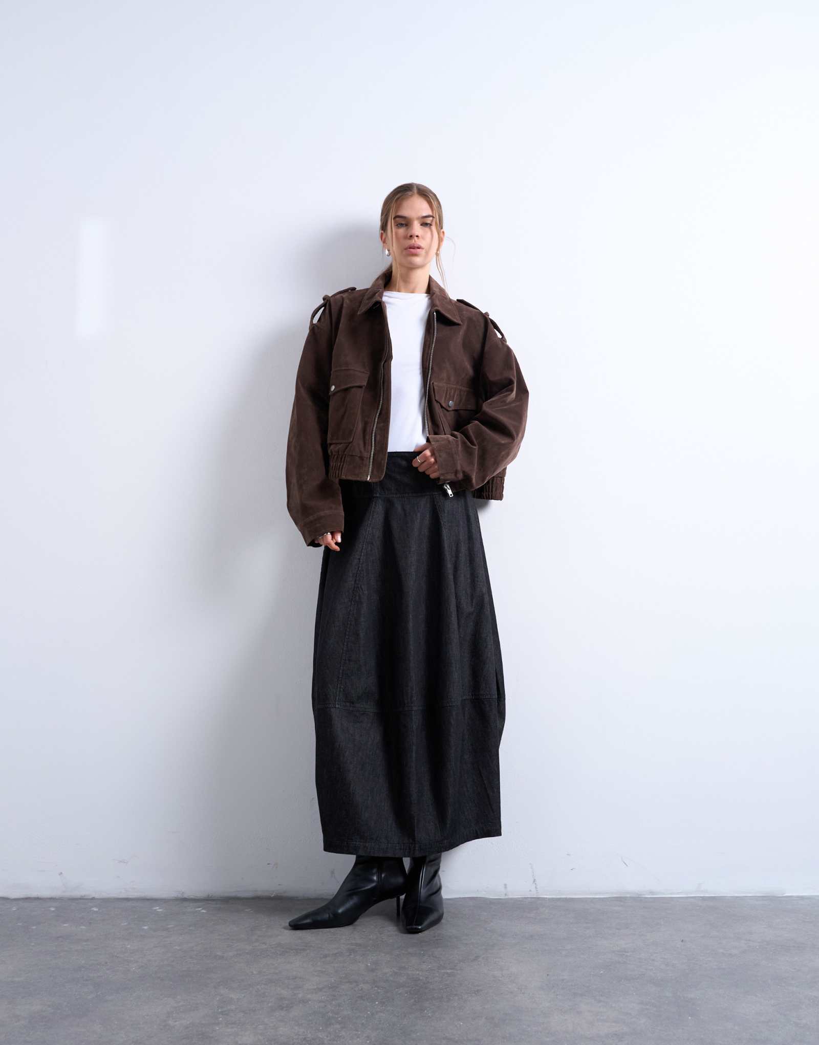 Джинсовая макси-юбка со швами бочкообразного кроя от Topshop черного цвета