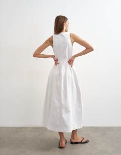 Model wearing Denim v neck button through maxi dress in bone