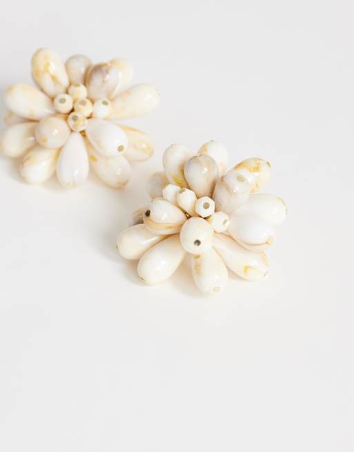 Topshop Dezi semi precious cluster earrings in off white marble, 3 of 4