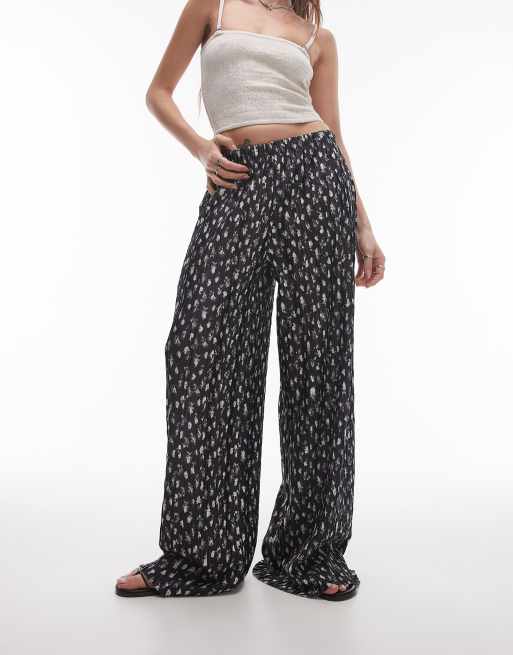 Topshop ditsy floral crinkle plisse wide leg pants in mono, 5 of 5