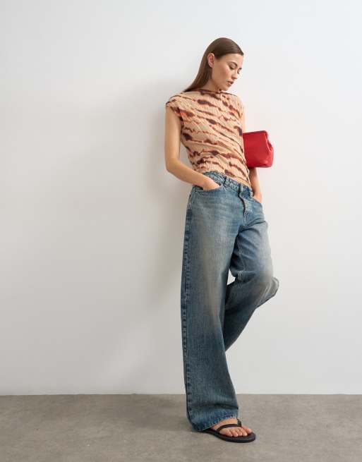 Topshop – Djurmönstrad, figurnära t-shirt i krinklad mesh, 2 av 4
