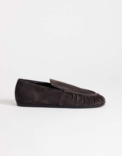 Topshop Dora real suede ruched loafer in chocolate, 2 of 4
