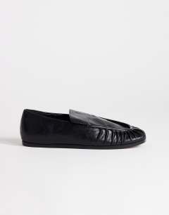 Dora ruched loafer in black