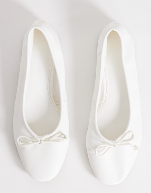 Topshop – Dottie – Ballerinas in Weiß mit Blockabsatz, 4 von 4