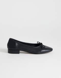 Dottie block heel ballet shoe in black