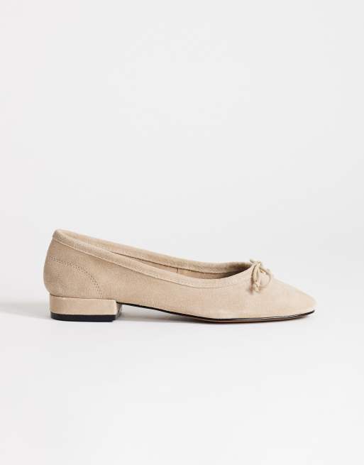 Topshop Dottie real suede block heel ballet shoe in taupe, 2 of 4