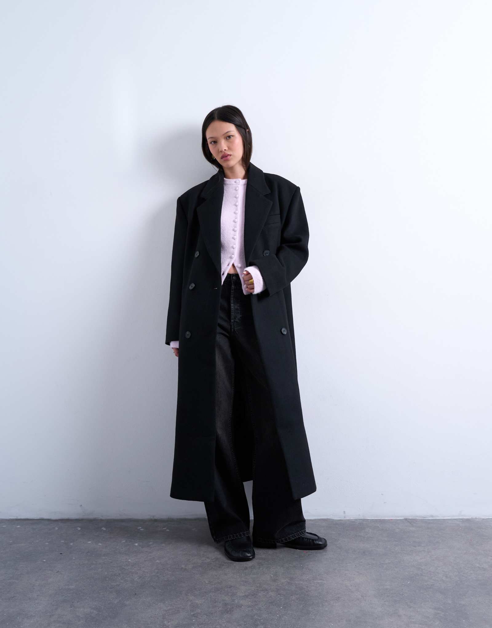 Двубортное пальто в стиле мужской одежды из смеси шерсти от Topshop черного цвета