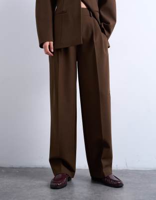 Topshop Double Pleated Slouchy Pants In Brown