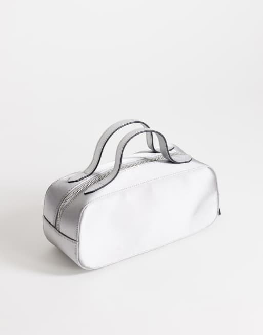 Topshop Dover sac à main moyen en satin gris, 2 de 4