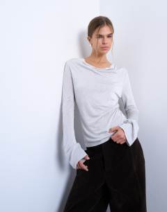 Draped cowl long sleeve top in grey