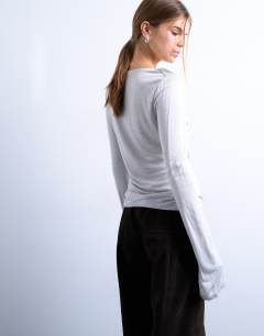 Model wearing Draped cowl long sleeve top in grey