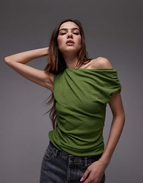 Topshop – Drapiertes Oberteil in Grün mit asymmetrischer Schulterpartie - view 1