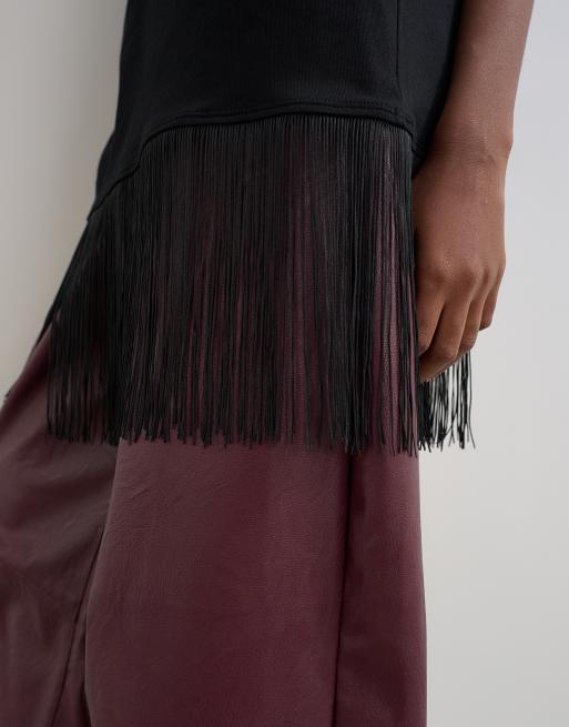 Topshop drapiertes Oberteil mit asymmetrischem Fransen-Detail in Schwarz, 2 von 4