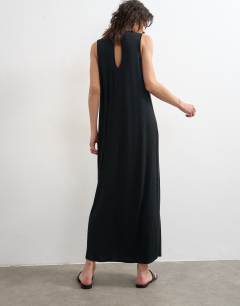 Model wearing Drop armhole rib maxi dress in black