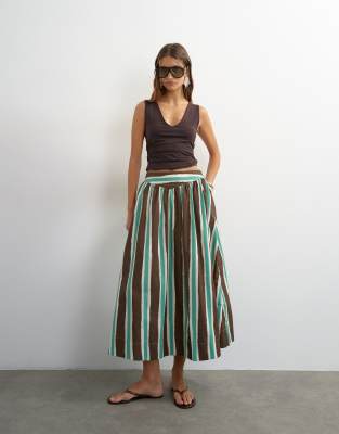 Салонная макси-юбка Topshop с заниженной талией в коричневую полоску - часть комплекта brown stripe