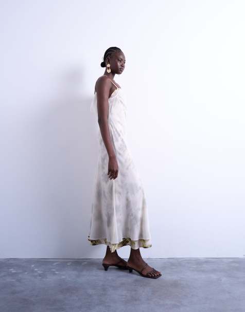 Topshop - Dubbellaagse maxi jurk met schilderachtig bloemenmotief en asymmetrische halslijn - view 1